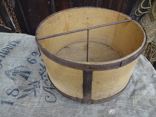 Antikes holz kornmaß - holz,