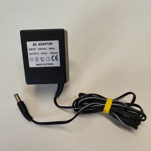 Stecker adapter 9v - ac/dc,