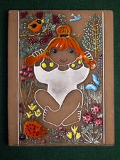 Wandplakette "Linda" von Dorothy Clough für UPSALA EKEBY, Mädchenmotiv.