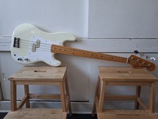 Squier JV Japan Precision Bass
