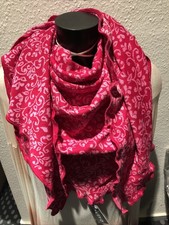 Invero Dreieckstuch Model