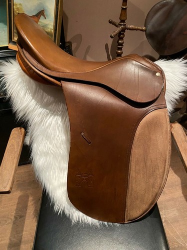 Dressursattel braun