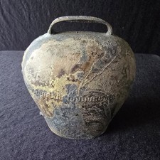 Alte große Kuhglocke mit