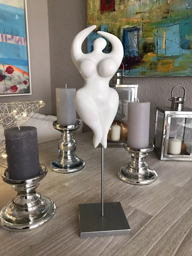 Nana figur statue skulptur - figur,