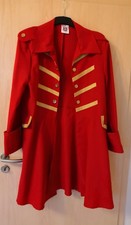 roter Karneval Kostüm Mantel