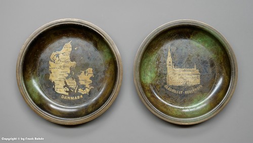 Zwei leichte bronze teller - zwei,