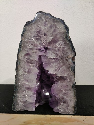 Amethyst druse 56kg 21 - amethyst,