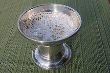 H.R.W. Fink, zeitlose, Schale