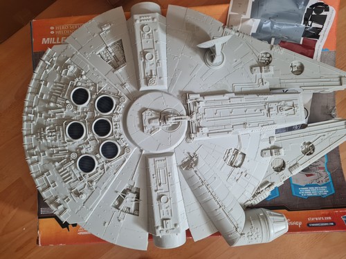 Star wars millenium falcon - millenium,