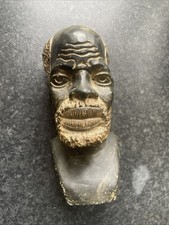 Vintage handgeschnitzter Stein