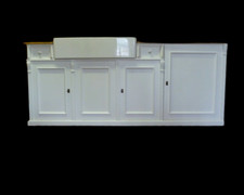 Anrichte im Landhaus, Vintage