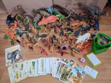 ? Dinosaurier Paket : Spiel, Figuren, Sammelkarten ?