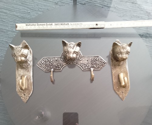 Garderobe aus massivem - , metall