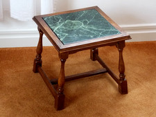 antiker Blumenhocker