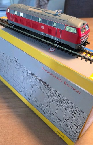 Esu 31022 diesellok - esu, 225