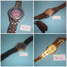 Verschiedene Armbanduhren von verschiedenen Marken - Herren- und Damenuhren