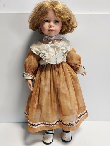 Wunderschöne künstler puppe - wunderschöne, künstler-puppe