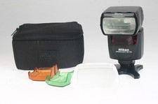 Nikon Speedlite SB-700 #2327891 inkl. Streuscheiben & Standfuß