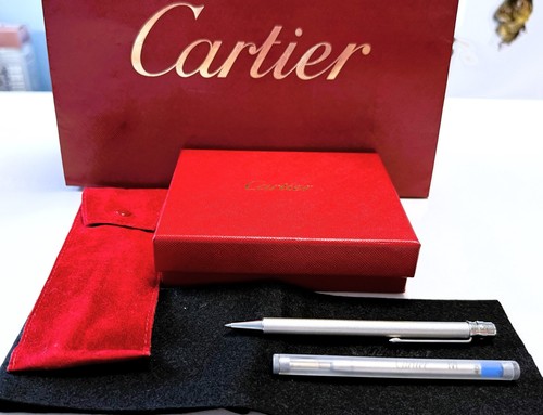 Eleganter kugelschreiber der - eleganter,