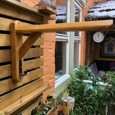 Holzsattelgestell/Ständer Handarbeit rustikale Wand/Stabile Halterung mit Hut/Trensenhaken