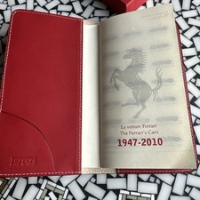 Ferrari Leder Kalender rot/2011 Mit Abbild Aller Von 1947-2010 Gebauten Ferrar