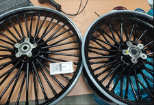 21x2.15 17x6 Radsatz Felgen Räder für Harley Dyna Street Bob Low Rider Gebraucht