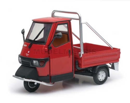 New ray 68035i piaggio - 1/18,
