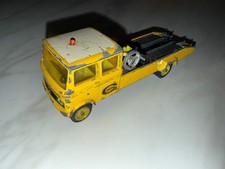 SIKU 2211 Mercedes LP 608D ADAC Strassendienst Abschlepper LKW gelb 1:60