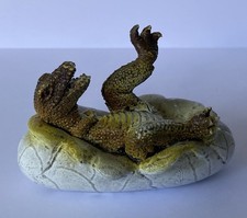 Aaa baby allosaurus - baby,