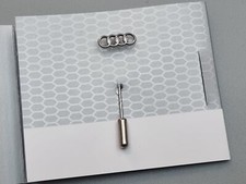Original Audi Anstecknadel Ringe Pin Logo Metall silber mit Sicherheitsverschlus