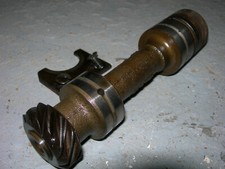 BMW E30 325i 520i M20 M20B25 Motor Antrieb Welle Antriebswelle Ölpumpe Verteiler