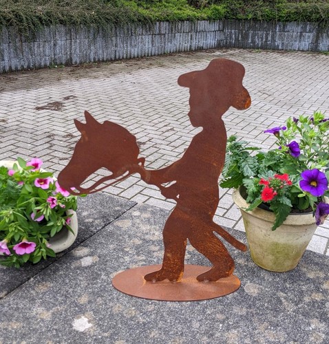 Neu junge mit steckenpferd - !,