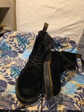 Dr. Martens Jadon Hi Plateau