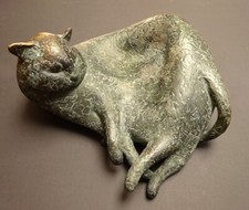 Wolfgang Binding "Liegende Katze" Bronze, signiert "Binding" datiert