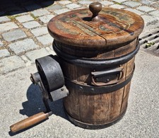 Antike Buttermaschine /