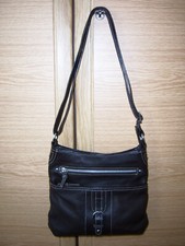 Tchibo Tasche Handtasche Umhängetasche Höhe 23 cm x Breite 26 x Tiefe 11cm Leder