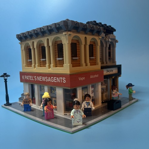 Moc custom corner shop - custom,