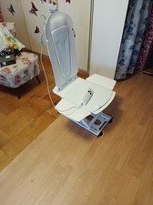 Reiserollstuhl, Rutschbrett, Badewannenlifter, Wohnungsrollator