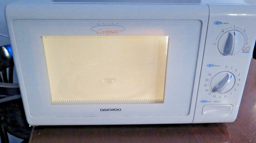 Mikrowelle 20l 1200w - ,