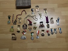 Konvolut Orden & Medaillen –