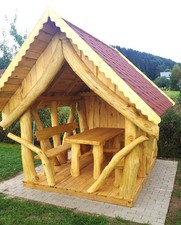 Überdachte Sitzgruppe -