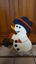 Großer Schneemann aus Holz