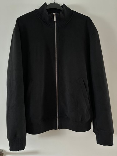 Zara men sued - men, /