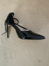 Schwarzer Lack high heels m