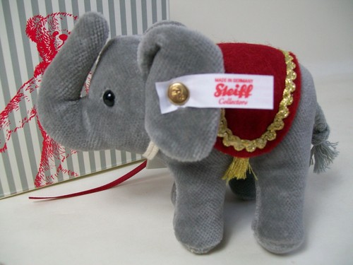 Steiff weihnachtselefant 10cm - weihnachtselefant,