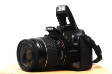 Canon EOS 400D 10,1 MP DSLR mit Canon EF 28-80mm II Objektiv und Zub
