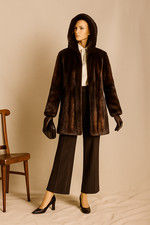 Edler Nerzmantel mit Kapuze Vintage Handarbeit Dunkelbraun Größe 40/42 Luxuspelz