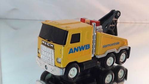 Mack tow truck - truck,