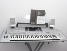 Yamaha Tyros 2 Workstation Keyboard + Lautsprechersystem + 1 J. Gewährleistung