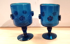 2 schöne alte blaue Gläser